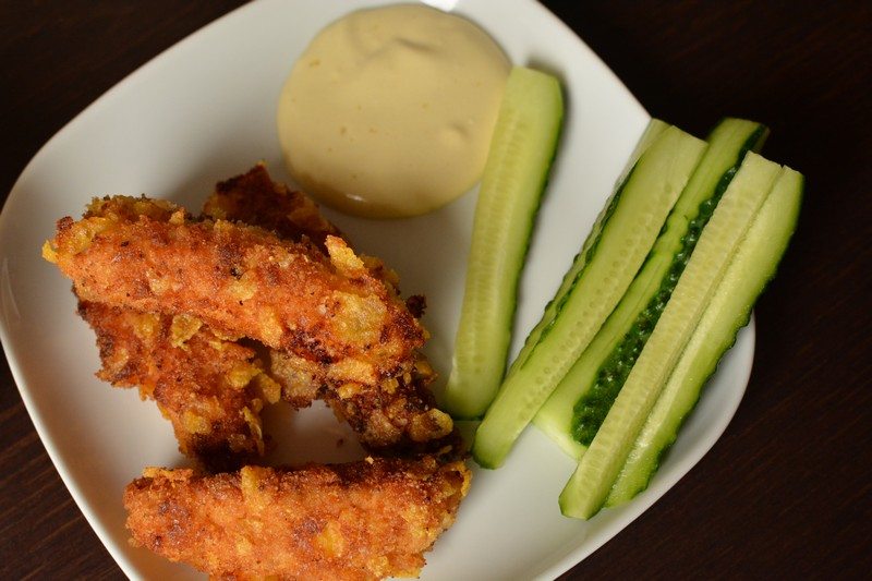 SpicyHot CrunchyFried Corn Flake Chicken Strips
